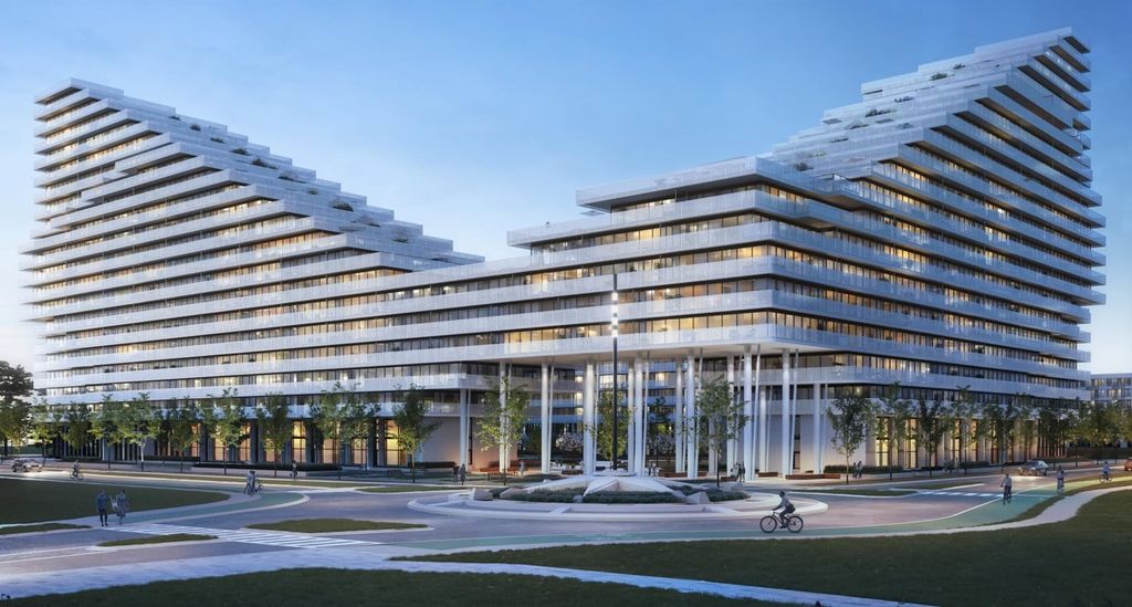 2mm-1300 Lakeshore Rd E  Mississauga, ON L5E 3B8